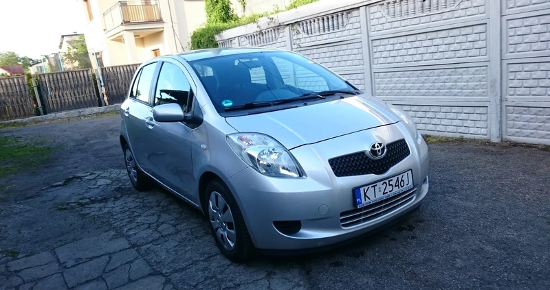 Toyota Yaris cena 15800 przebieg: 215700, rok produkcji 2006 z Tarnów małe 781